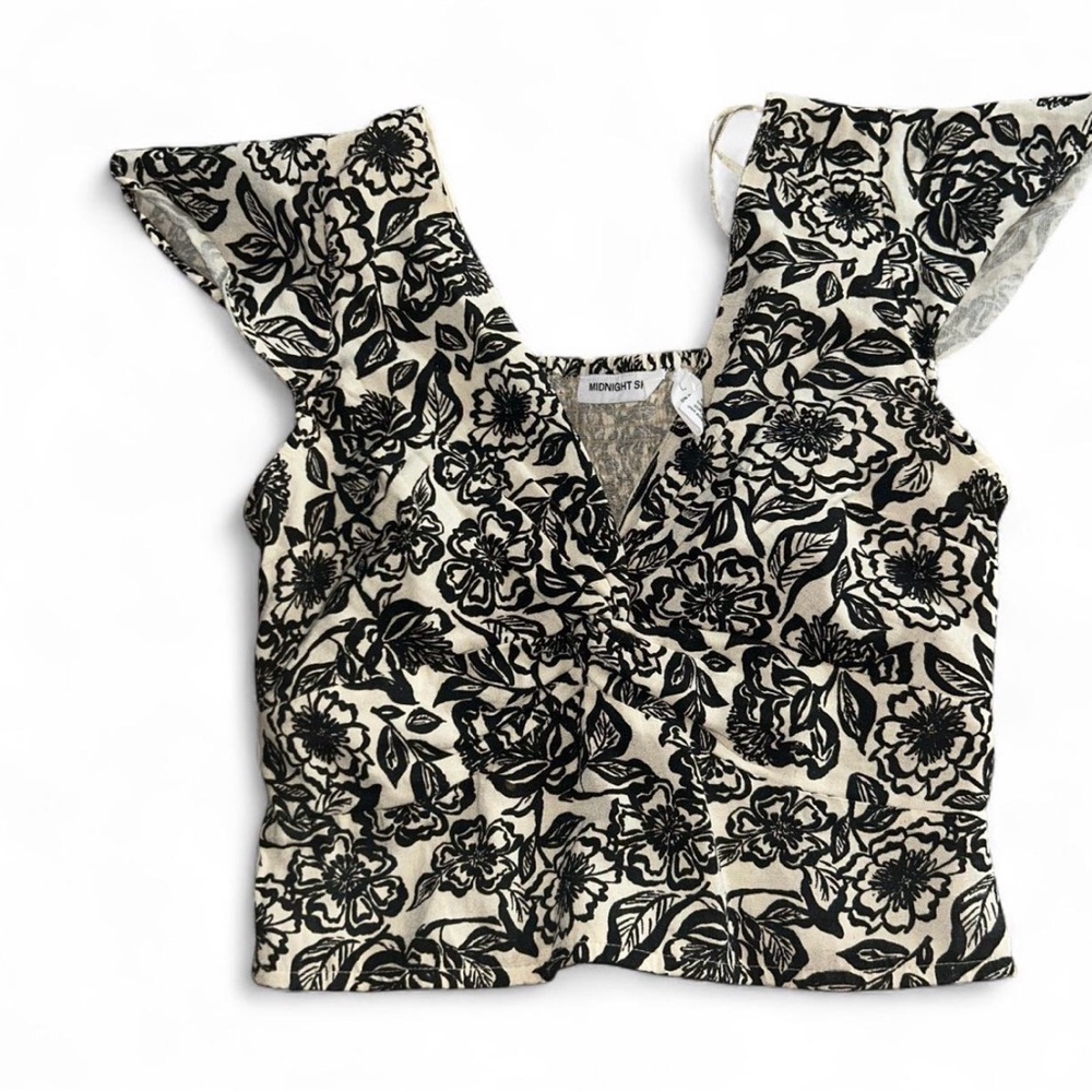 Black and White Floral Crop Top